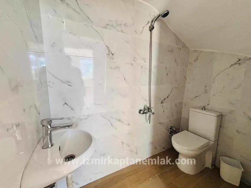 Seferihisar Doğanbey Atatürk Mah. Satılık 3+2 Yazlık - 160 m²