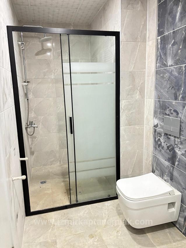 Seferihisar Ürkmez'de Ayrı Mutfak 130 M² 3+1 Asansörlü Satılık Daire