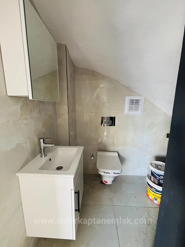 Seferihisar Payamlı Merkezde Müstakil Ferah Yapılı Satılık 3+1 Villa