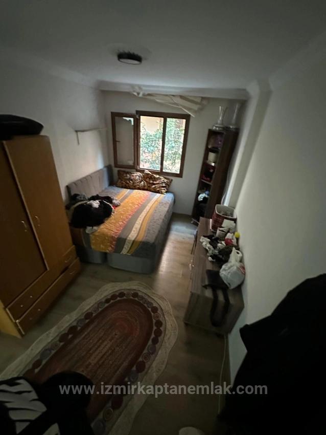 Seferihisar Ürkmez'de Bahçeli Plaja 300M 2+1 Satılık Daire