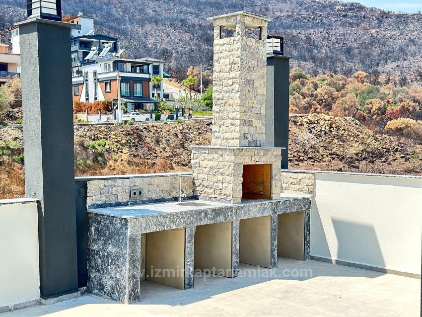 Seferihisar Doğanbey'de 287M2 İçerisinde Bağımsız Kaliteli Sıfır Satılık 4+1 Villa