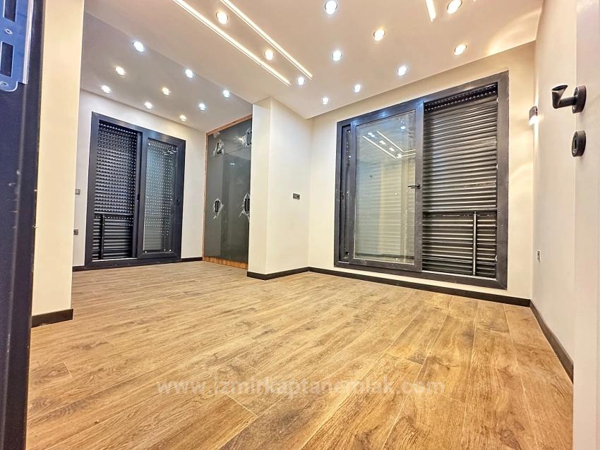 Seferihisar Doğanbey'de 287M2 İçerisinde Bağımsız Kaliteli Sıfır Satılık 4+1 Villa