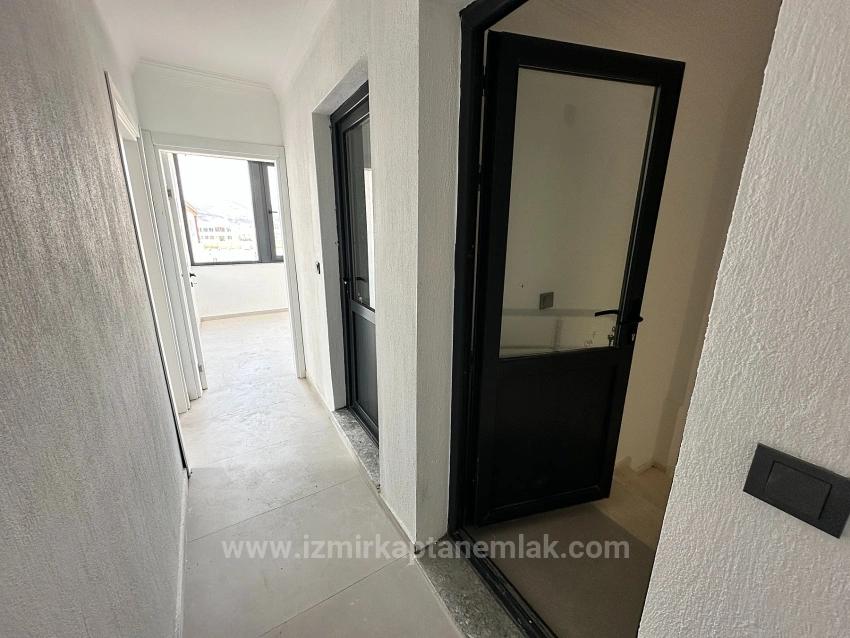 Seferihisar Doğanbey Merkezde Geniş Sıfır Satılık 5+1 Villa