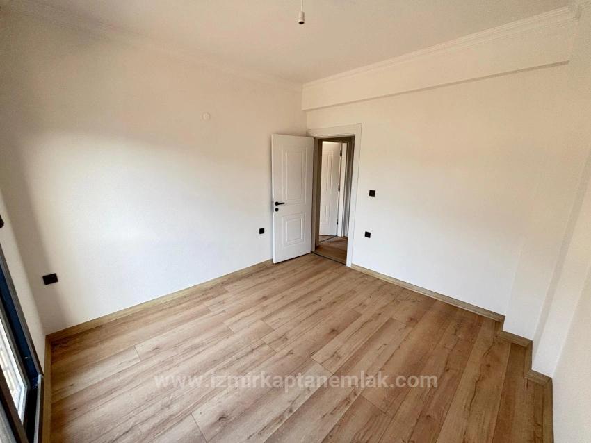 Seferihisar Payamlı'da Müstakil Girişli Bahçeli Sıfır Satılık 2+1 Villa Satılık