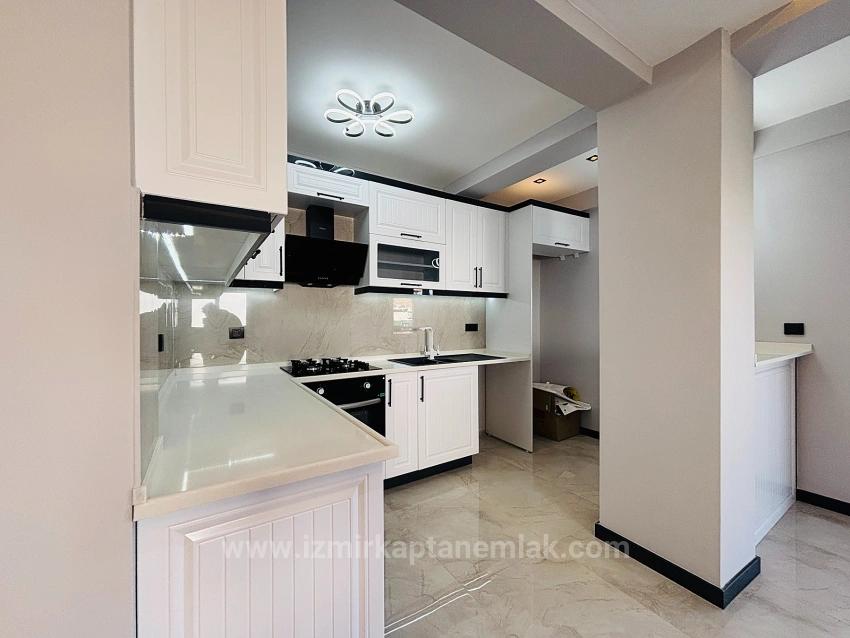 Seferihisar Doğanbey'de 210M2 Bağımsız Lüks Bahçeli Satılık 3+1 Villa