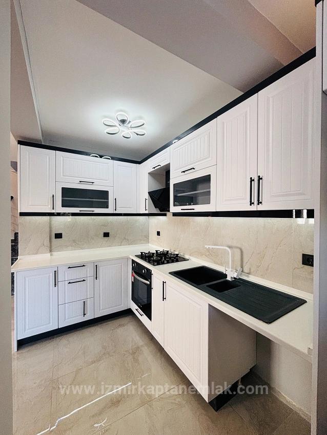 Seferihisar Doğanbey'de 210M2 Bağımsız Lüks Bahçeli Satılık 3+1 Villa