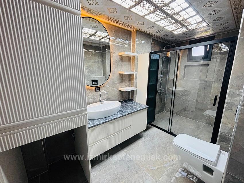 Seferihisar Doğanbey'de 210M2 Bağımsız Lüks Bahçeli Satılık 3+1 Villa