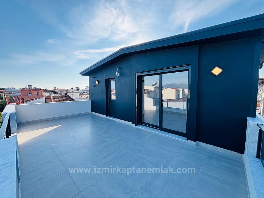 Seferihisar Doğanbey'de 210M2 Bağımsız Lüks Bahçeli Satılık 3+1 Villa