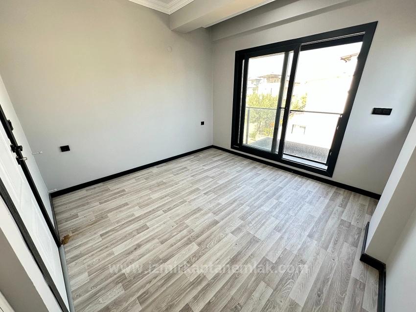 Seferihisar Doğanbey'de 210M2 Bağımsız Lüks Bahçeli Satılık 3+1 Villa