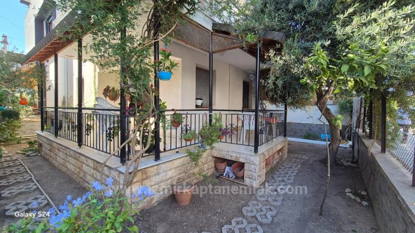 Seferihisar Doğanbey Havacılar Sahilinde Bahçeli 4+1 Kiralık Villa