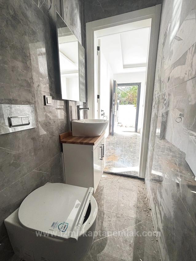 İzmir Seferihisar Ürkmez’de Denize 600 Metre Satılık 2+1 Villa