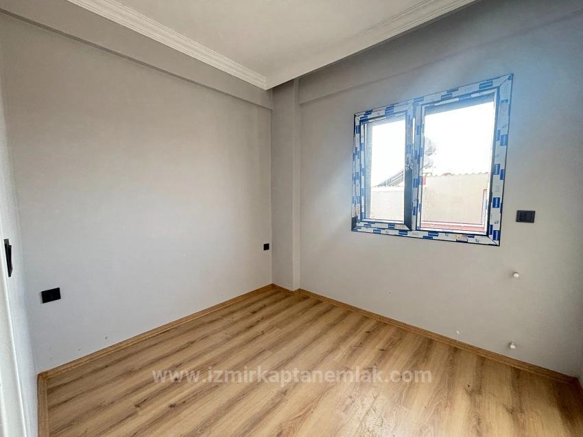 İzmir Seferihisar Ürkmez’de Denize 1100 Metre Satılık 3+1 Müstakil Villa