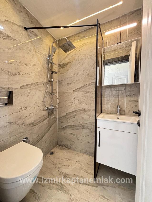 Seferihisar Doğanbey Atatürk Mah. Satılık 4+1 Yazlık - 285 m²
