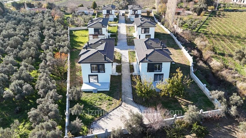 İzmir Seferihisar Kavakdere Mahallesi’nde  Site İçerisinde 3+1 Dubleks Villa