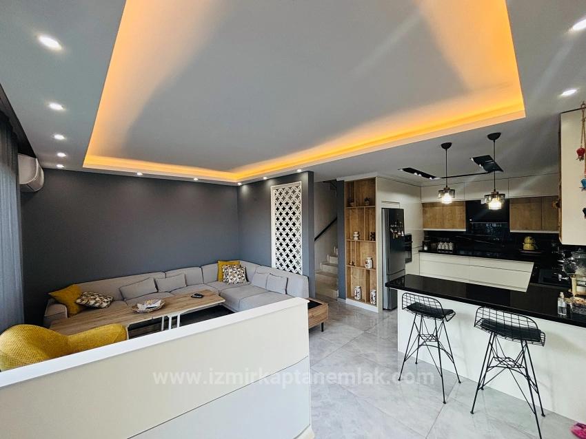 Fırsat!!! Deniz Manzaralı Eşyalı Havuzlu 4+2 Villa