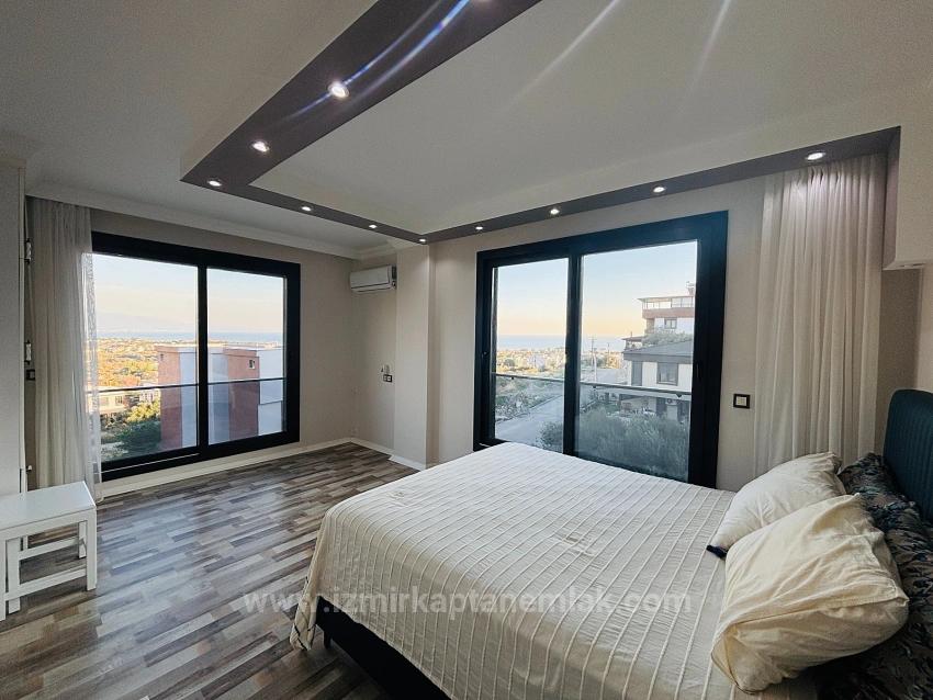 Fırsat!!! Deniz Manzaralı Eşyalı Havuzlu 4+2 Villa