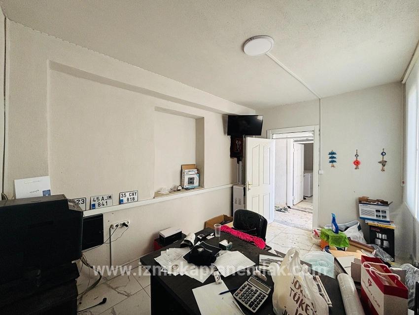 Seferihisar Kavakdere Mah. Satılık 2+1 Çiftlik evi - 826 m²