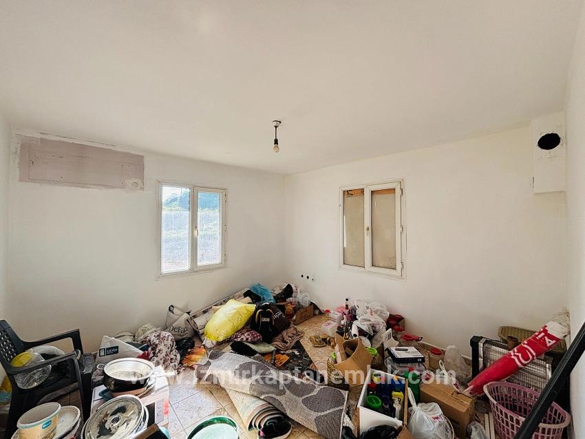 Seferihisar Kavakdere Mah. Satılık 2+1 Çiftlik evi - 826 m²