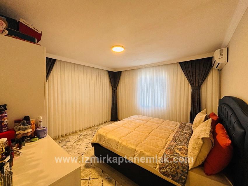 Seferihisar Kavakdere Mah. Satılık 2+1 Çiftlik evi - 826 m²