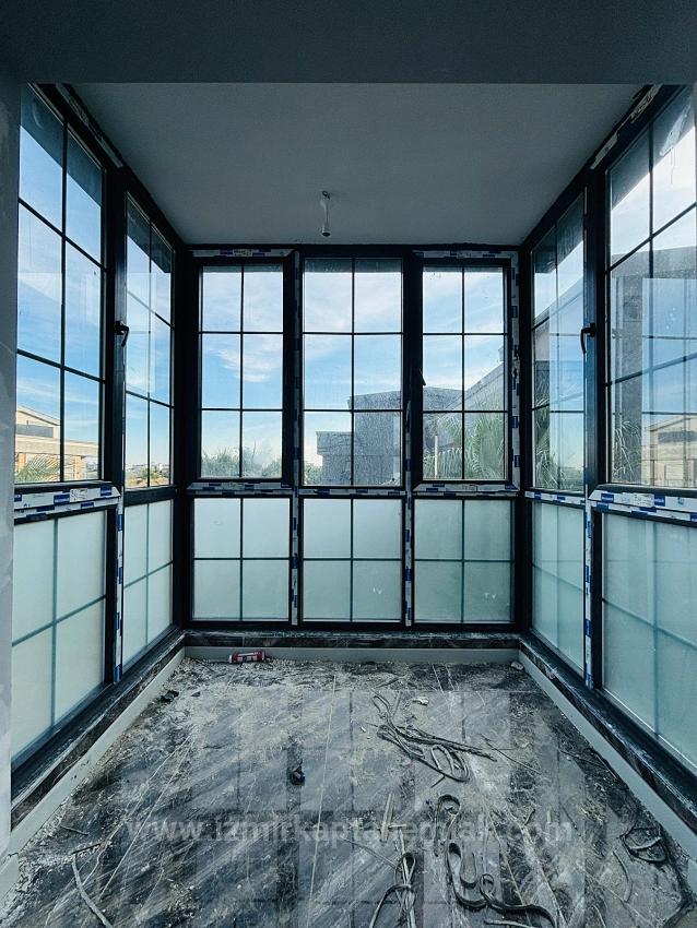  Izmir Seferihisar Cumhuriyet Mahallesi’nde Site İçerisinde 2+1 Geniş Bahçeli Villa 