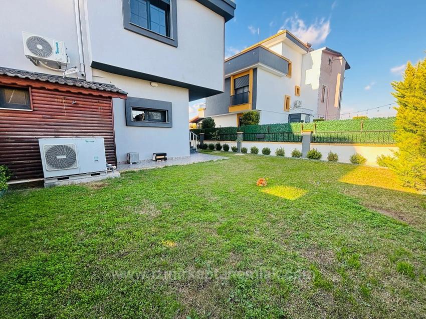 Her Odasında Ebeveyn Banyosu Bulunan Geniş Bahçeli 3+1 Müstakil Villa