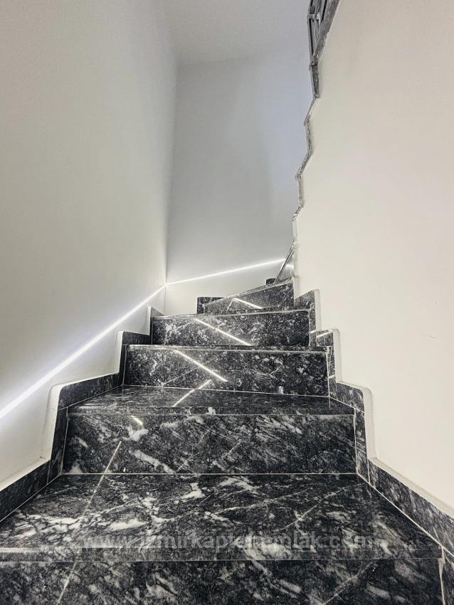 Her Odasında Ebeveyn Banyosu Bulunan Geniş Bahçeli 3+1 Müstakil Villa