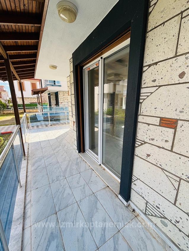  Izmir Seferihisar Cumhuriyet'de Site İçi Müstakil 3+1 Satılık Villa