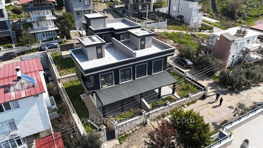 İzmir Seferihisar Akarca'da  Deniz Manzaralı Doğalgazlı  3+1 İkiz Yazlık Villa