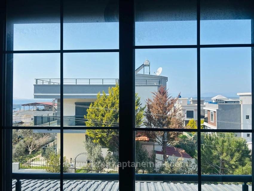 İzmir Seferihisar Akarca'da  Deniz Manzaralı Doğalgazlı  3+1 İkiz Yazlık Villa