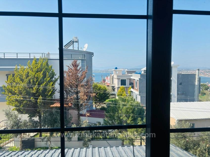İzmir Seferihisar Akarca'da  Deniz Manzaralı Doğalgazlı  3+1 İkiz Yazlık Villa
