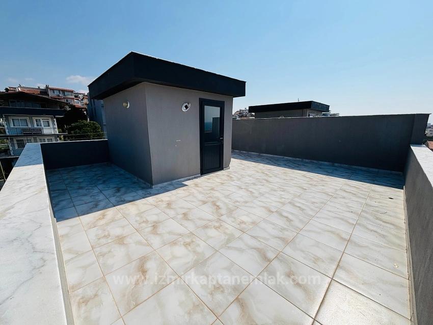 İzmir Seferihisar Akarca'da  Deniz Manzaralı Doğalgazlı  3+1 İkiz Yazlık Villa