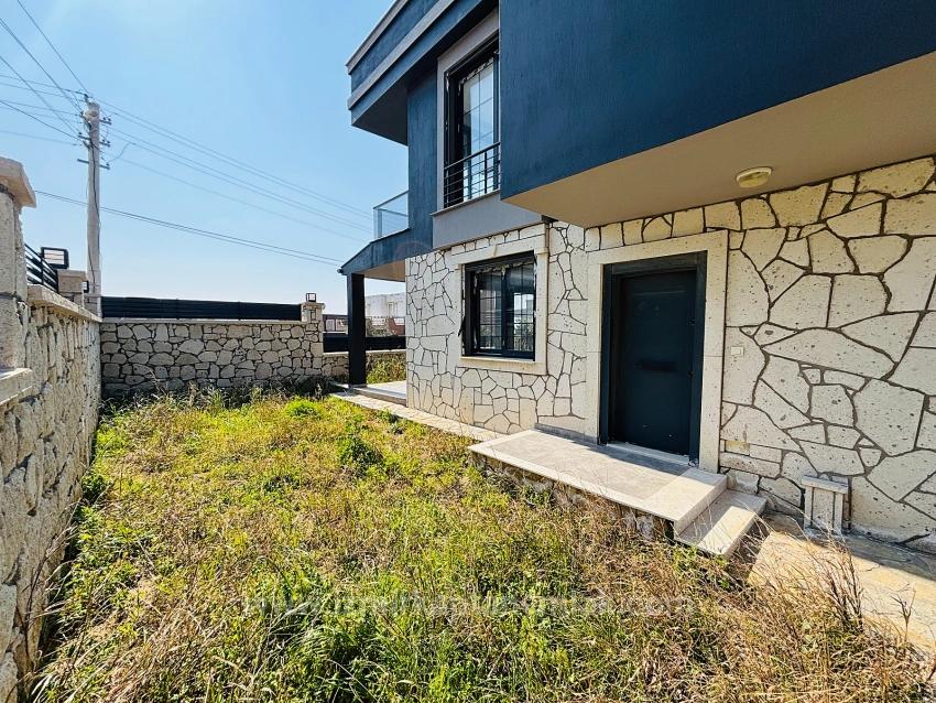 İzmir Seferihisar Akarca Mahallesi’nde  Deniz Manzaralı Doğalgazlı  3+1 Müstakil Yazlık Vi