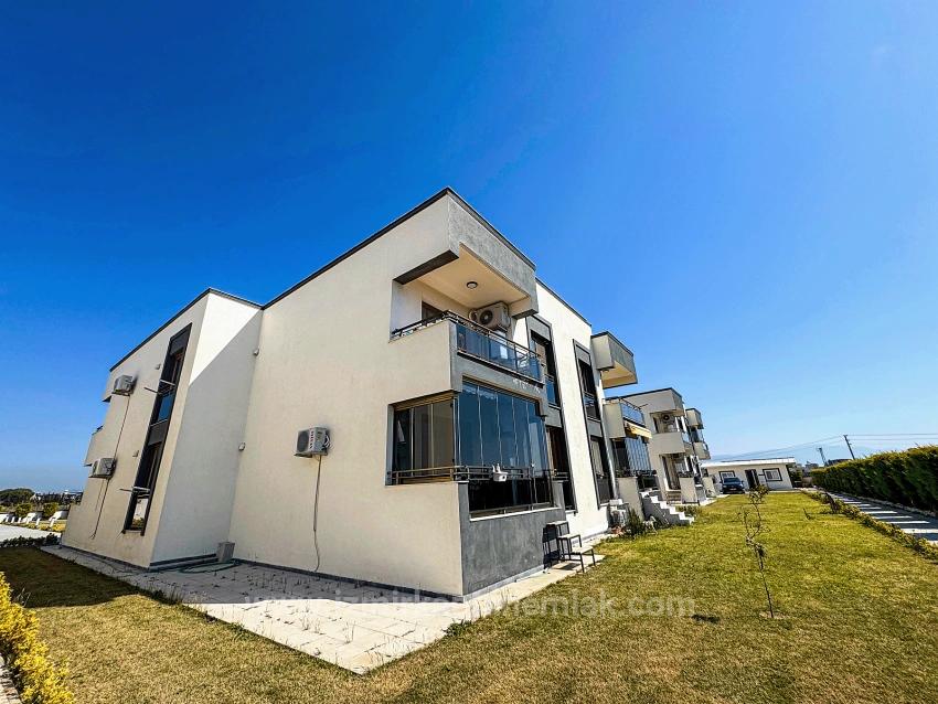 İzmir Seferihisar Bengiler’de Havuzlu Site İçerisinde 1+1 Satılık Daire