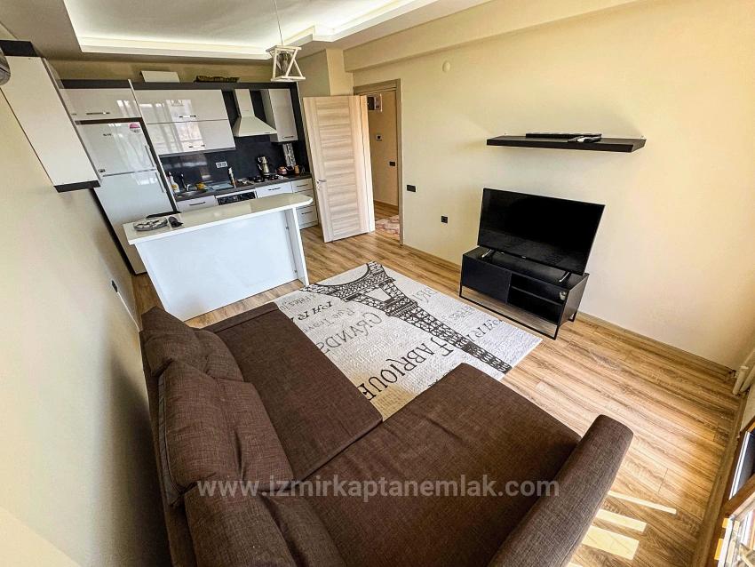 İzmir Seferihisar Bengiler’de Havuzlu Site İçerisinde 1+1 Satılık Daire