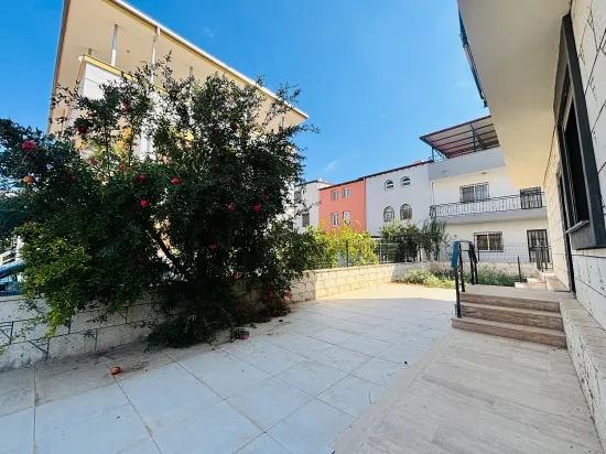 İzmir Seferihisar Cumhuriyet Mahallesi’nde 5+1 Satılık Müstakil Villa