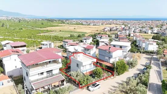 İzmir Seferihisar Cumhuriyet Mahallesi’nde 310 m² İçerisinde satılık 3+1 dubleks villa