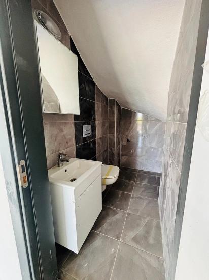 Doğanbey Atatürk Mahallesi Deniz Manzaralı Bahçeli Satılık 3+1 Villa