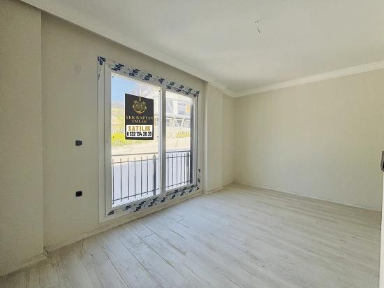 Doğanbey Atatürk Mahallesi Deniz Manzaralı Bahçeli Satılık 3+1 Villa