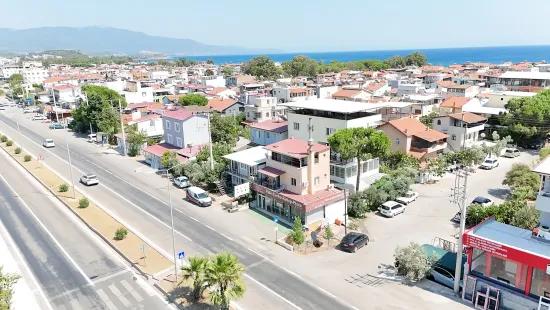 İzmir Seferihisar Bengiler Mahallesi’nde Cadde Üzerinde Kiralık Dükkan