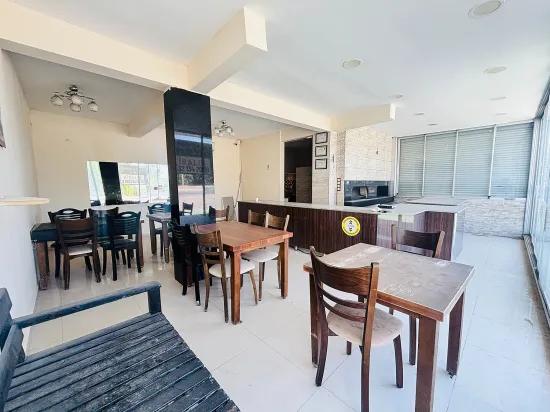İzmir Seferihisar Bengiler Mahallesi’nde Cadde Üzerinde Kiralık Dükkan