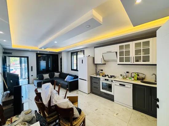 İzmir Seferihisar Atatürk Mahallesi'nde 2+1 Geniş Bahçeli Satılık Villa