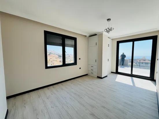 İzmir Seferihisar Atatürk Mahallesi’nde 3+1 Deniz Manzaralı Satılık Müstakil Villa