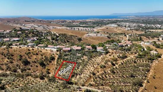 İzmir Seferihisar Tepecik Mahallesi'nde 606 m² Satılık Arsa