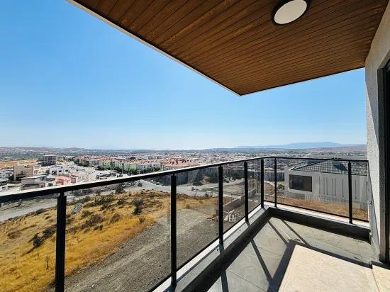 İzmir Seferihisar Deniz Manzaralı Havuzlu Site İçerisinde satılık Dubleks Tripleks Villa