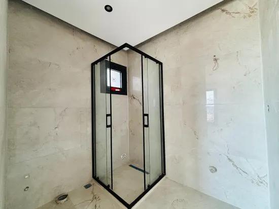 İzmir Seferihisar Deniz Manzaralı Havuzlu Site İçerisinde satılık Dubleks Tripleks Villa