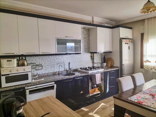 İzmir Seferihisar Camikebir Mahallesi'nde 3+1 Kapalı Mutfaklı Satılık Daire