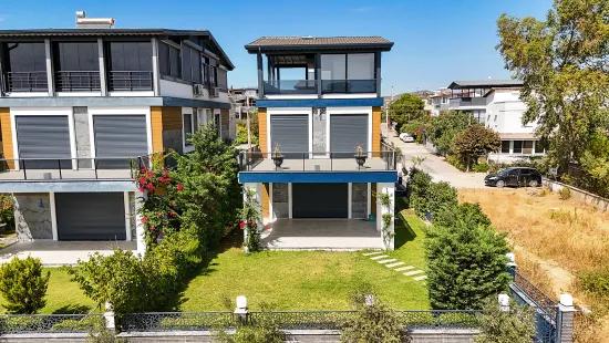İzmir Seferihisar Payamlı Mahallesi’nde Denize Sıfır 4+1 Müstakil Villa