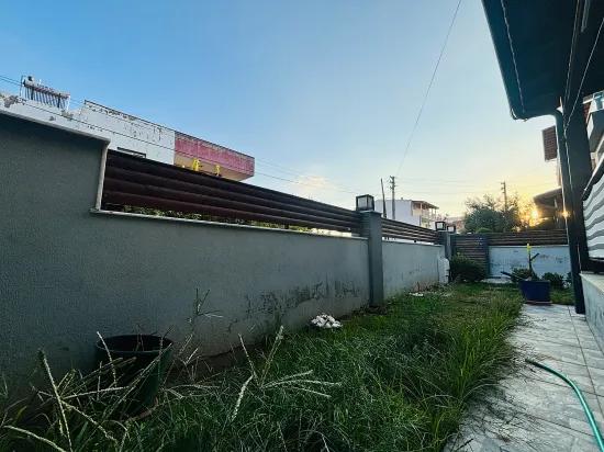 İzmir Seferihisar Payamlı Mahallesi’nde Bahçeli Full Eşyalı 2+1 Kiralık Villa