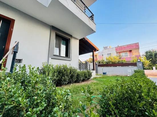 İzmir Seferihisar Payamlı Mahallesi’nde Bahçeli Full Eşyalı 2+1 Kiralık Villa