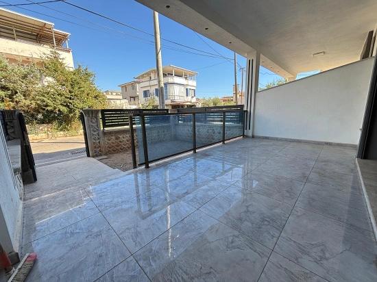 Seferihisar Doğanbey Merkezde Geniş Yapılı Ferah 3+1 Satılık Villa